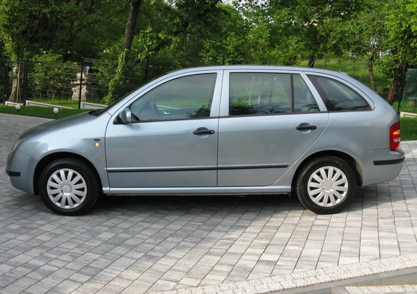 Skoda Fabia cena 8700 przebieg: 162000, rok produkcji 2001 z Stoczek Łukowski małe 596